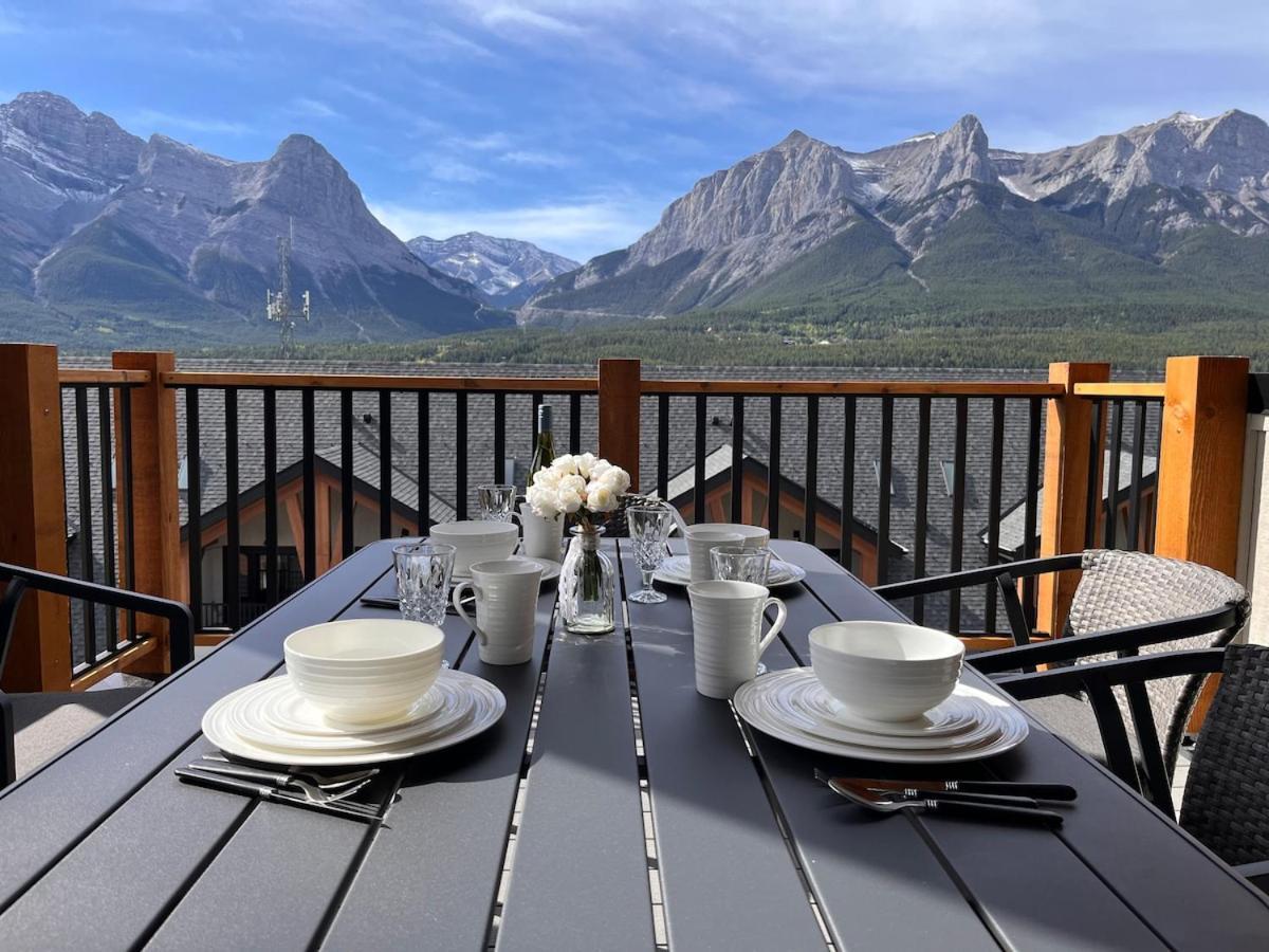 Apartment Fl 2br 2ba Hot Tubs Phenomenal Mountain Views Canmore
