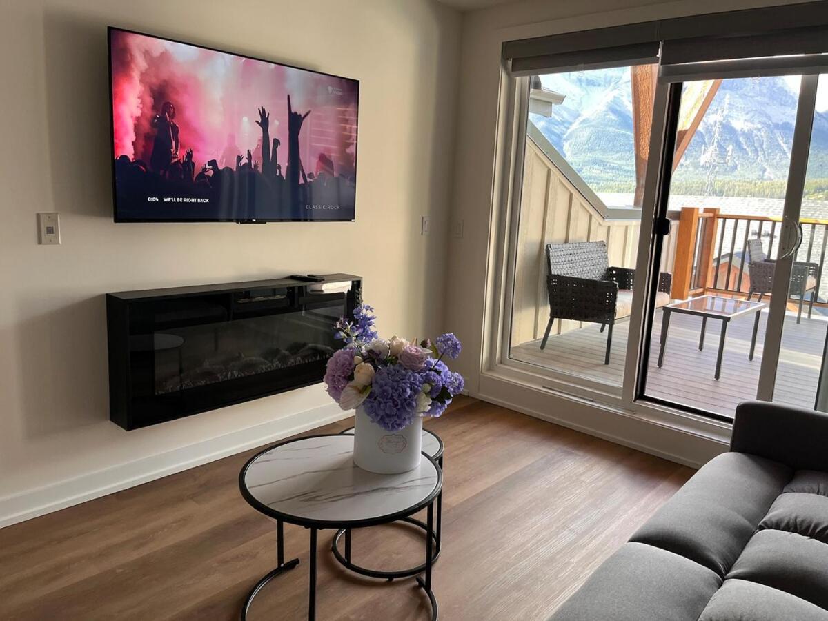 Apartment Fl 2br 2ba Hot Tubs Phenomenal Mountain Views